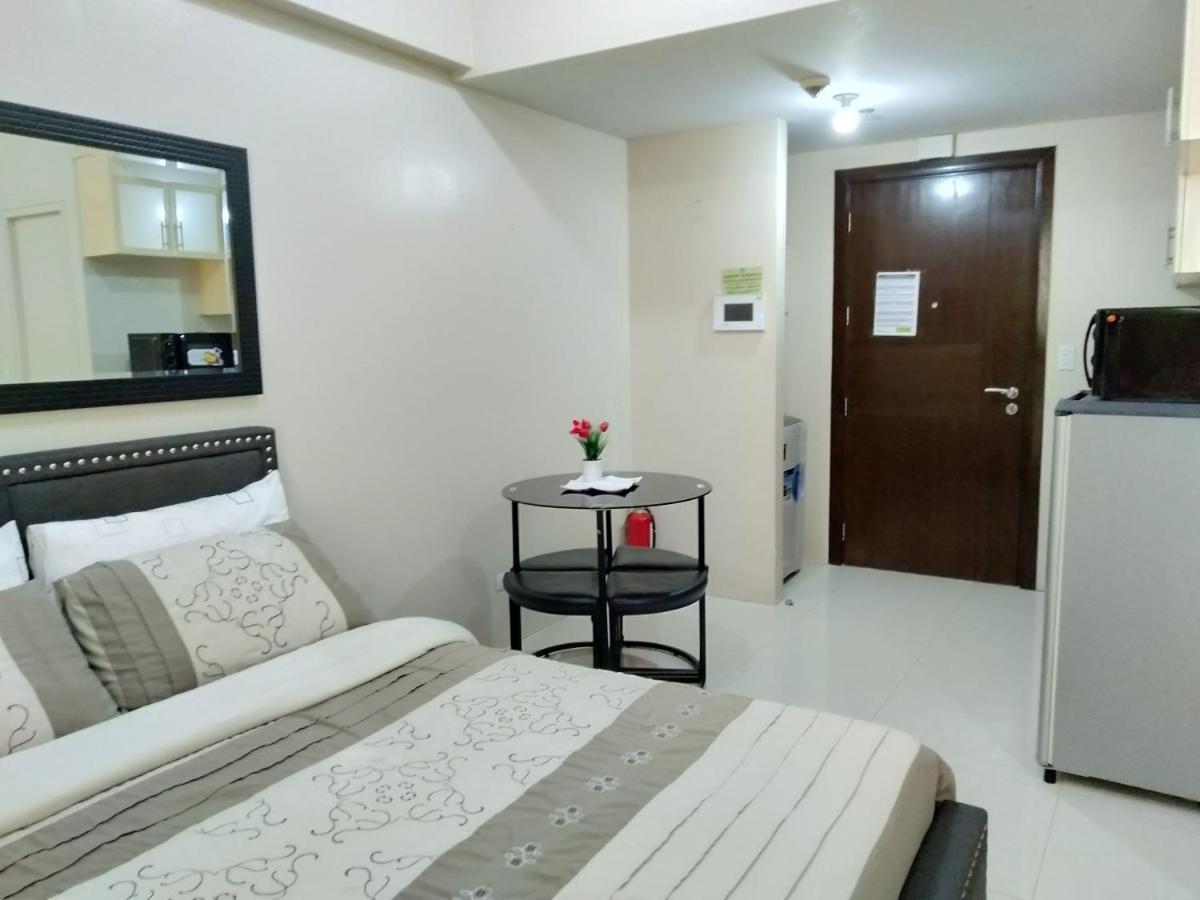 One Palm Tree Villas Close To Manila Airport - Terminal 3 Dış mekan fotoğraf