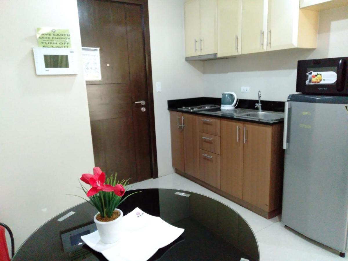 One Palm Tree Villas Close To Manila Airport - Terminal 3 Dış mekan fotoğraf