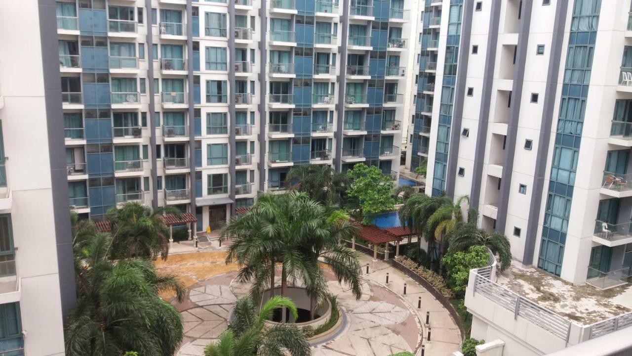 One Palm Tree Villas Close To Manila Airport - Terminal 3 Dış mekan fotoğraf